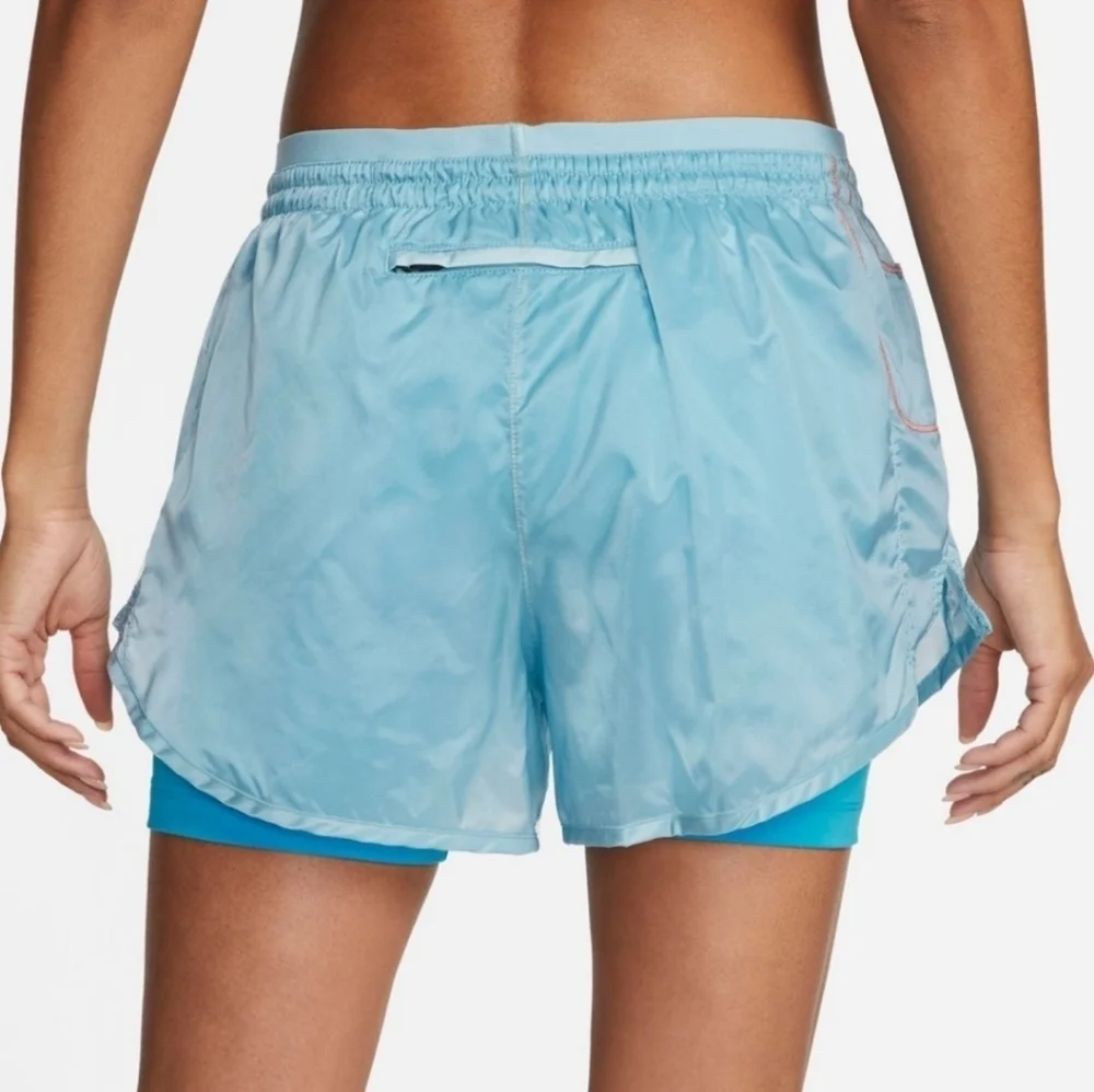 Nike Women's Icon Clash Tempo Luxe Mid-Rise Running Shorts Adjustable Drawstring